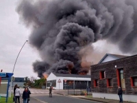 Très violent incendie au garage Renault de Montceau les Mines 