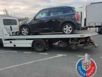 Au volant de sa Mini One sur l'A6, la jeune Parisienne est repartie en train