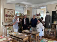 Le sous-préfet de Chalon-sur-Saône en visite au Musée de l’Ecole en Chalonnais