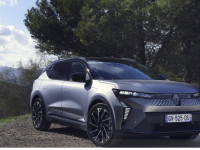 Le Renault Scenic E-Tech - une familiale branchée 