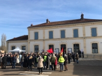 400 personnes mobilisées à la gare d'Avallon pour sauver les lignes de train du Morvan : "un gros ras-le-bol des voyageurs"