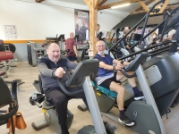 88 et 82 ans, les doyens de l'Appart Fitness de Châtenoy le Royal se maintiennent en forme