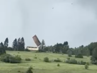 Une tornade filmée dans le Doubs ce mardi midi... 