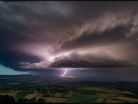 Incroyable cliché signé Will Hien pendant l'orage de samedi soir en Saône et Loire 