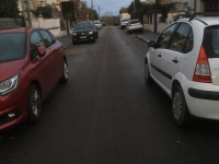 A Chalon sur Saône, dans le quartier Bellevue, une voiture stationnée sur le trottoir verbalisée... suscite la colère