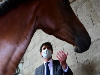 Le Ministre, Julien Denormandie, en Saône et Loire autour de la question des chevaux mutilés