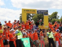 TOUR DE FRANCE - Ambiance de fête pour le passage du tour en Saône et Loire 