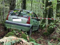 Bloquée plusieurs heures dans sa voiture après une sortie de route