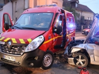 Sans permis, il percute une ambulance des pompiers et tente de prendre la fuite 