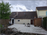 A saisir maison sur Fontaines 100 m2 sur plus de 1300 m2 de terrain 