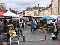 Le marché du vendredi et du dimanche  regagne ses pénates 