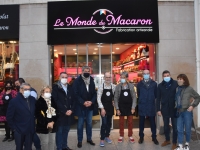 Inauguration en grandes pompes du commerce « Le monde de macaron »  