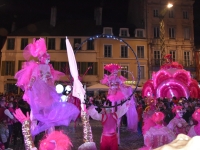 Rondo final réussi du défilé nocturne d’ouverture du 100ème Carnaval  