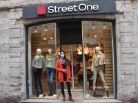 Chalon-sur-Saône : Céline Boyer, nouvelle gérante du magasin de prêt-à-porter féminin ‘Street One’. 