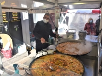 Marché du dimanche de Chalon-sur-Saône : La paëlla et le couscous du « Milou » sont de retour !