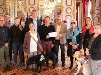 Remise de chèque de l'association Valentin Haüy à Chiens Guides d’aveugles de Lyon et du Centre-Est