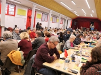 Une salle des fêtes bien remplie lors du loto de l'Amicale des Charreaux