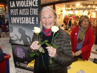 Le Lions Club Saôcouna a organisé une vente de roses pour aider les victimes de violences familiales