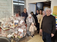 Distribution des colis de Noël à la Maison de quartier du Stade-Fontaine aux Loups