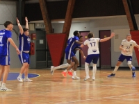 Handball. Nationale 3 Masculine - Poule 6 : Proche de l'exploit, l'ASHBCC s'incline d'un but face au leader bisontin (26-27)