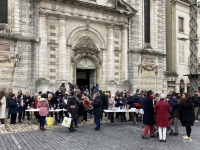 C’est le 1er ‟Dimanche de Just″ sur la place Saint-Pierre : « une bonne et juste décision » 