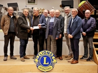 Le Lions Club Mercurey Côte Chalonnaise a remis un chèque de 3 000 euros à l'Orchestre d'Harmonie Saint Rémy - Les Charreaux