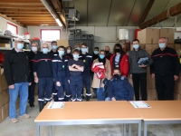 Grosse participation à la collecte organisée au centre de secours des sapeurs-pompiers de Fontaines ce samedi 12 mars pour venir en aide au peuple ukrainien. 