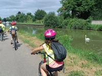 Les enfants de l’Escale de Saint Rémy ont rejoint le camping de Chagny à vélo en passant par la "voie bleue".