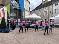 Le CCAS s’est mobilisé contre le cancer ce samedi après-midi sur le parvis de la Halle Ronde