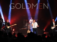 Vous changez le a par le e, et Goldman fusionnera avec Goldmen de façon incandescente en mars à Chalon...