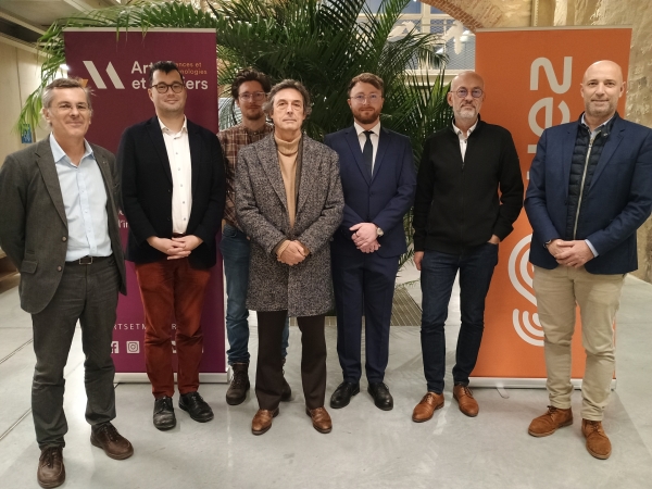 A l'Usinerie, SUEZ, en collaboration avec l’Institut Arts et Métiers de Chalon-sur-Saône, a présenté  les résultats de sa démarche scientifique locale sur « la télécollaboration pour assistance à la maintenance »