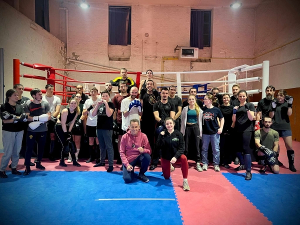 Une championne du monde de savate accueillie par le Wallaby 71