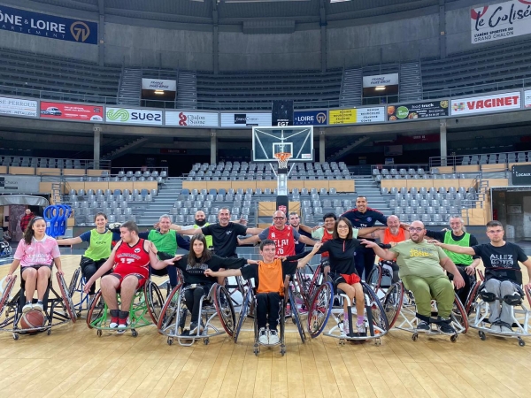 ELAN CHALON BASKET FAUTEUIL - " Vous êtes les bienvenus ! "