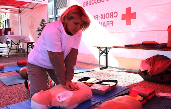 Les 12 heures du massage cardiaque : un évènement pour apprendre à sauver des vies.. c'est ce samedi à Chalon 