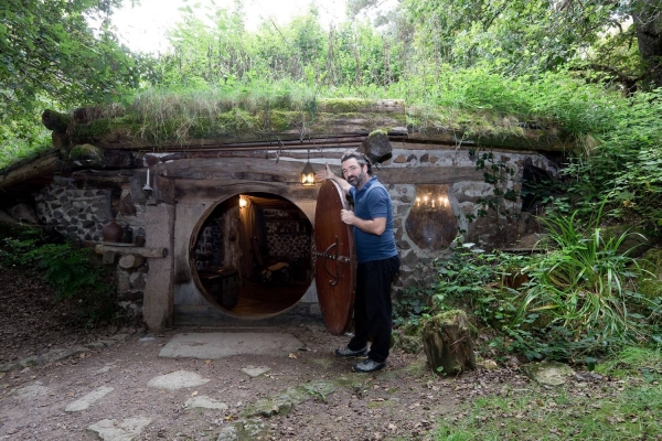 Un Village fantastique pour séjourner chez les Hobbits dans le Morvan 