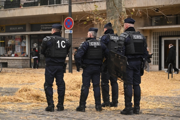 Les premières images de la très grosse mobilisation des agriculteurs ce 11 décembre à Dijon