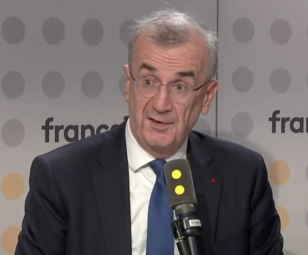 Budget : "Chacun doit arrêter de jouer au chamboule-tout avec les pistes d'économies", dénonce le gouverneur de la Banque de France