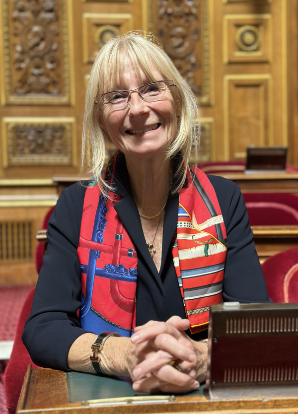 "Enfin! Une grande victoire pour nos enfants" salue le sénateur Marie Mercier 