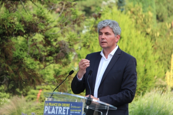 LEGISLATIVES - Gilles Platret annonce "se remettre en ordre de combat"