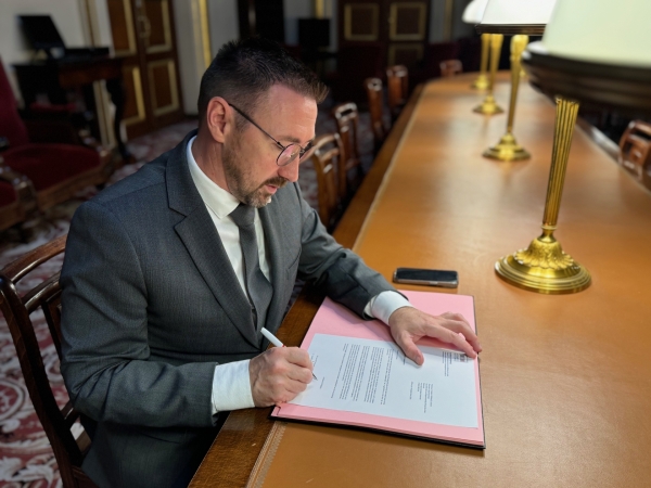 Etang-sur-Arroux, Aurélien DUTREMBLE – député de Saône-et-Loire, écrit au ministre de l’agriculture pour s’opposer à la fermeture du lycée du Velet