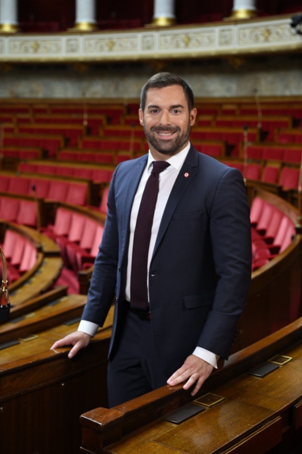 "Michel Barnier à Matignon : à la fin c’est le Rassemblement National qui décide !" assure le député du Rassemblement National Julien Odoul 