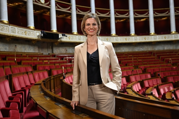 Océane Godard, députée de Côte d'Or,  interpelle le Président de la République au sujet de Paul Watson