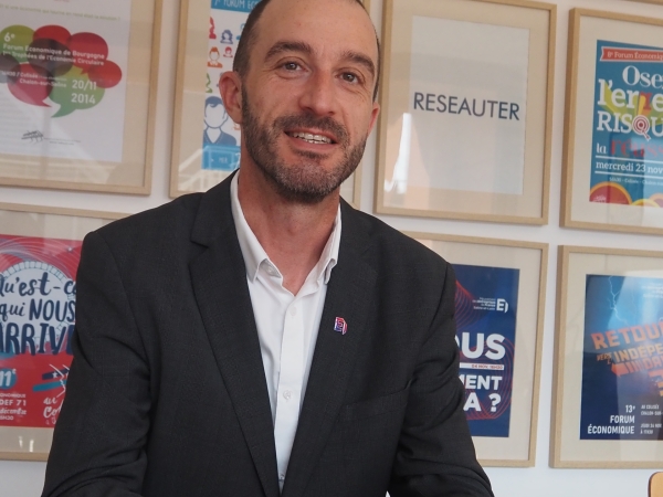 "On est sur une ligne de crête..  les chefs d'entreprise ont besoin de visibilité sur les politiques publiques" déplore Fabien Rossignol, Président du MEDEF Saône et Loire 