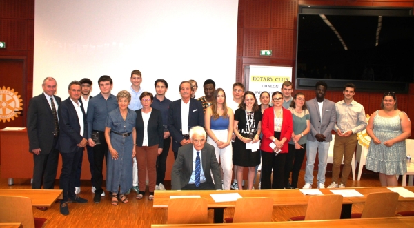 Seize jeunes honorés par le Rotary Chalon Saint-Vincent à l’occasion des 16e Trophées de la Formation Professionnelle 