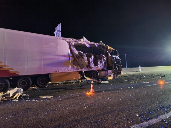 Nouvel accident mortel sur l'autoroute A6 : un poids lourd percute une pile de pont