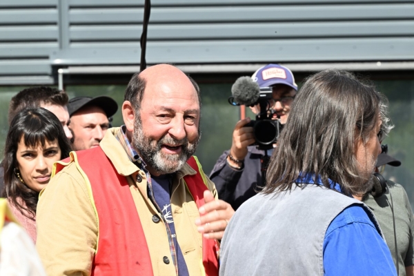 Le tournage de «100 millions», avec Kad Merad «leader de la CGT», et Michèle Laroque, a commencé à Montchanin