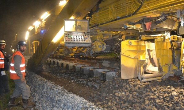 SNCF Réseau mène un «chantier colossal» sur la ligne à grande vitesse Paris-Lyon