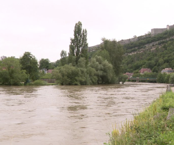 Pluie et inondation : le Doubs, la Loue, l'Allan et la Savoureuse placés en vigilance jaune face au risque de crue