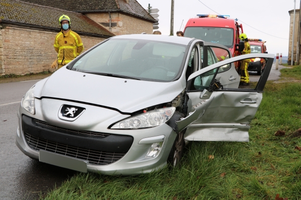 3 blessés dans un choc routier à Dracy le Fort 