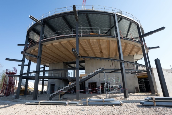 La Cité des vins à Beaune a franchi le cap de la moitié du chantier